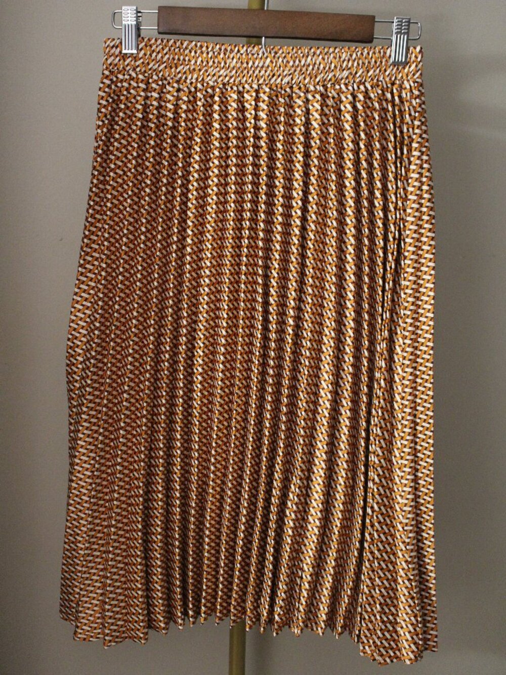 Women's Monteau Los Angeles Geometric Midi Skirt, Size Medium - Picture 1 of 4